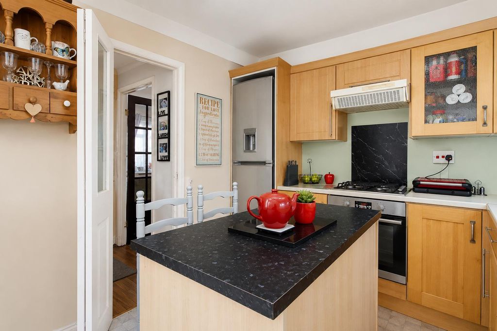 Property photo 2 of 15 25Aa0Bd2-21Ad-49B3-9785-9F4B78d25Adb.Png