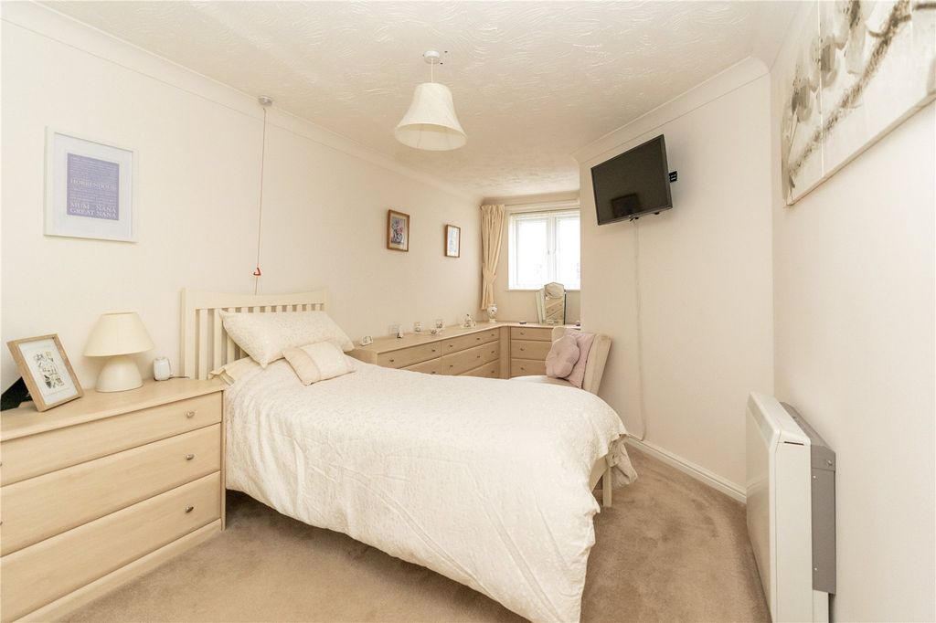 Property photo 2 of 17 Picture No. 02