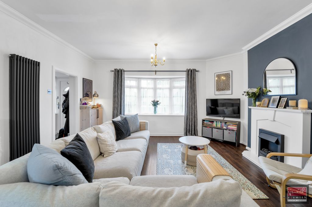 Property photo 2 of 17 Dsc08932