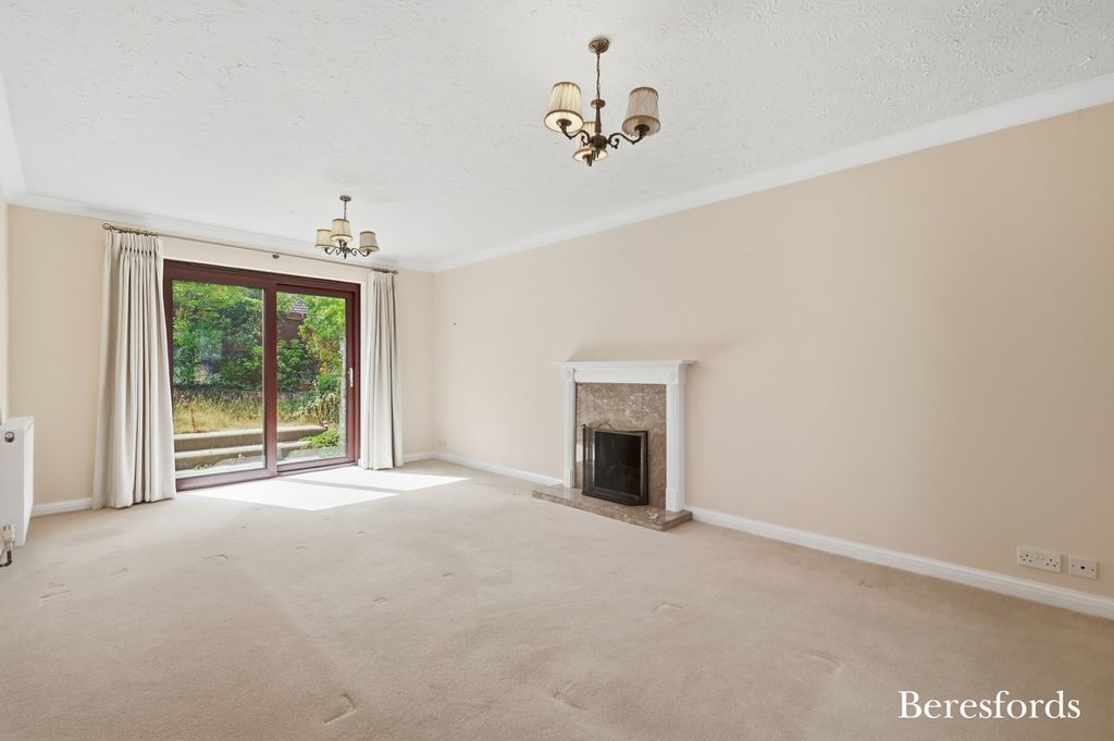 Property photo 3 of 23 Picture No. 06