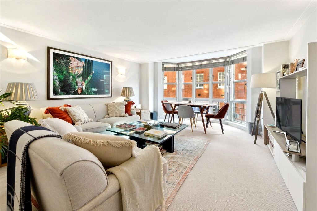 Property photo 3 of 11 Reception Room