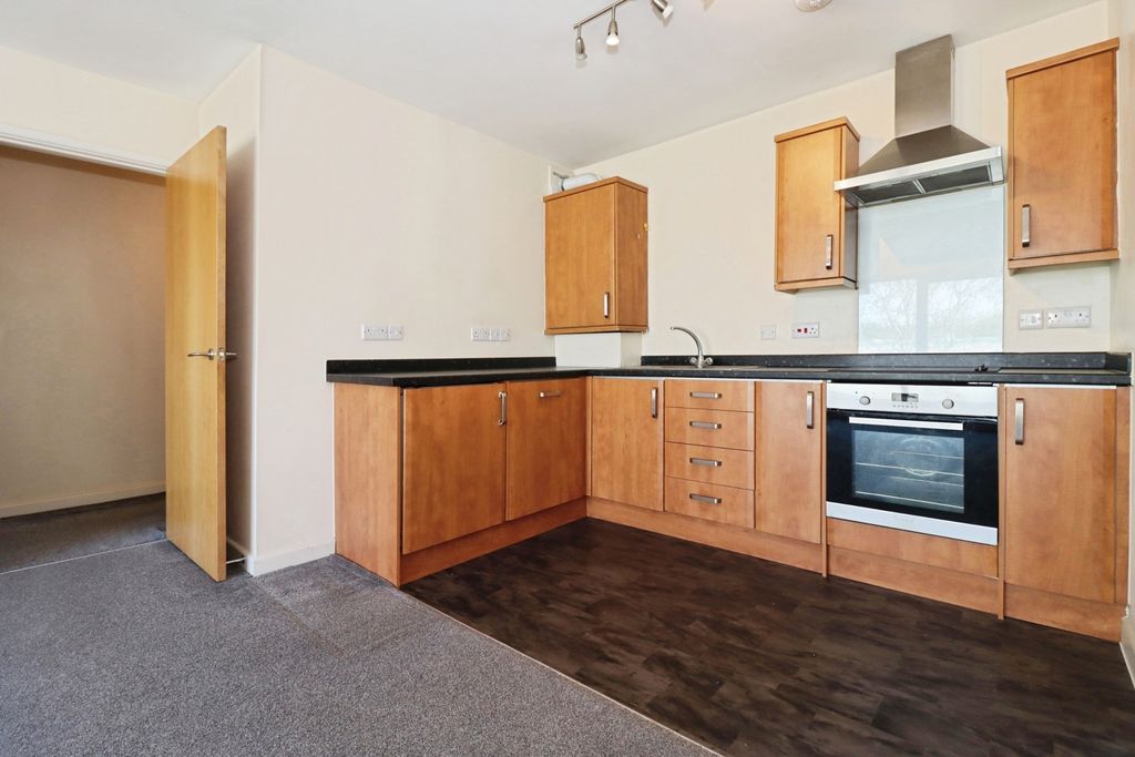 Property photo 3 of 19 Pbox-Img.Jpg