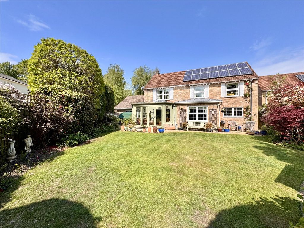 Property photo 2 of 20 Picture No. 32