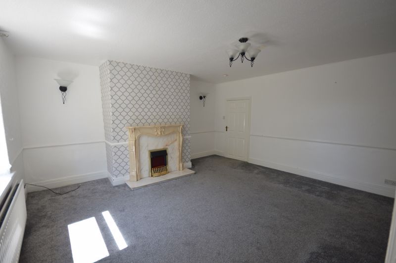 Property photo 2 of 7 Photo 8