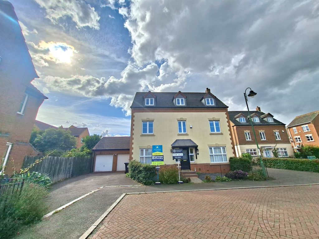 Property photo 1 of 24