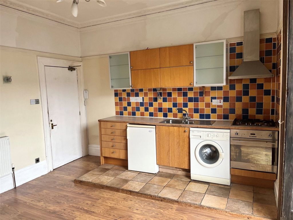 Property photo 3 of 6 Picture No. 08