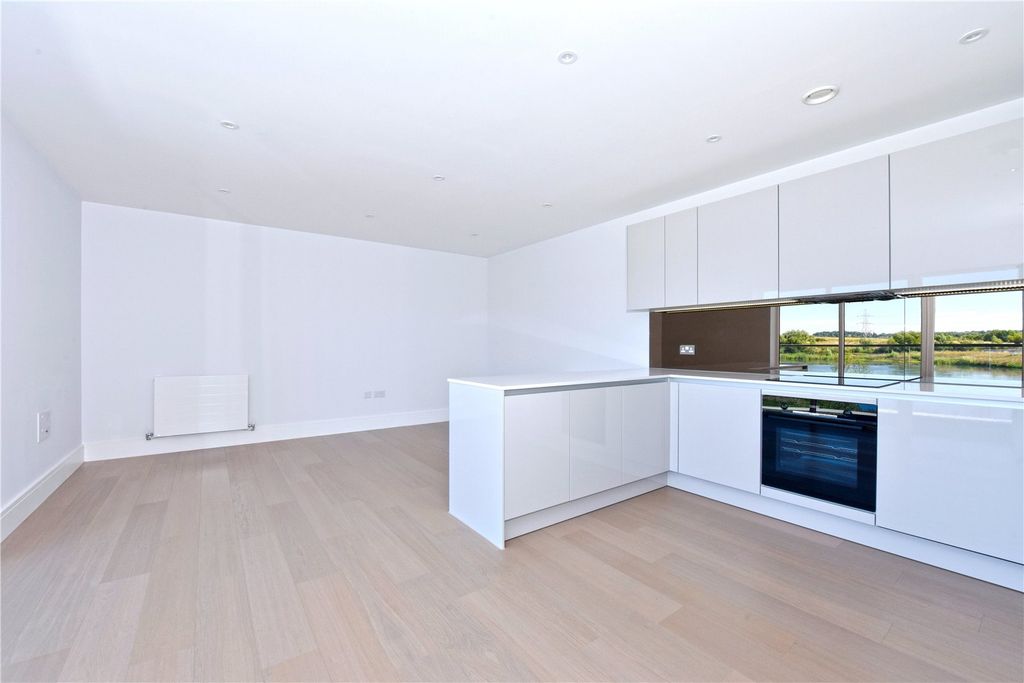 Property photo 2 of 10 Kitchen Area