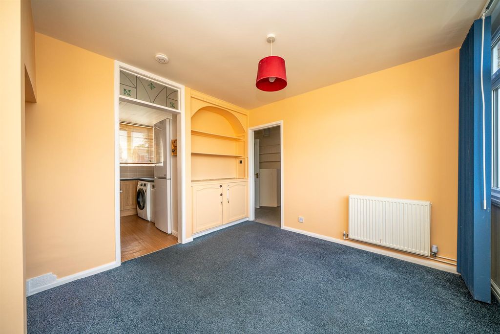 Property photo 3 of 16 Dining Room.Jpg