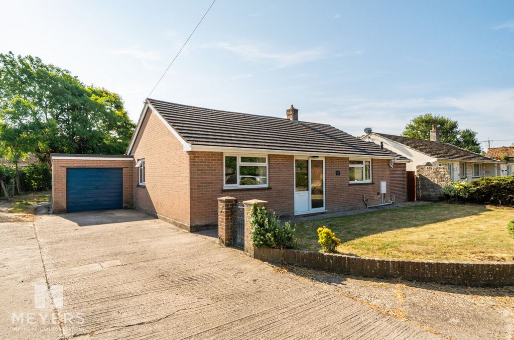 Property photo 1 of 11