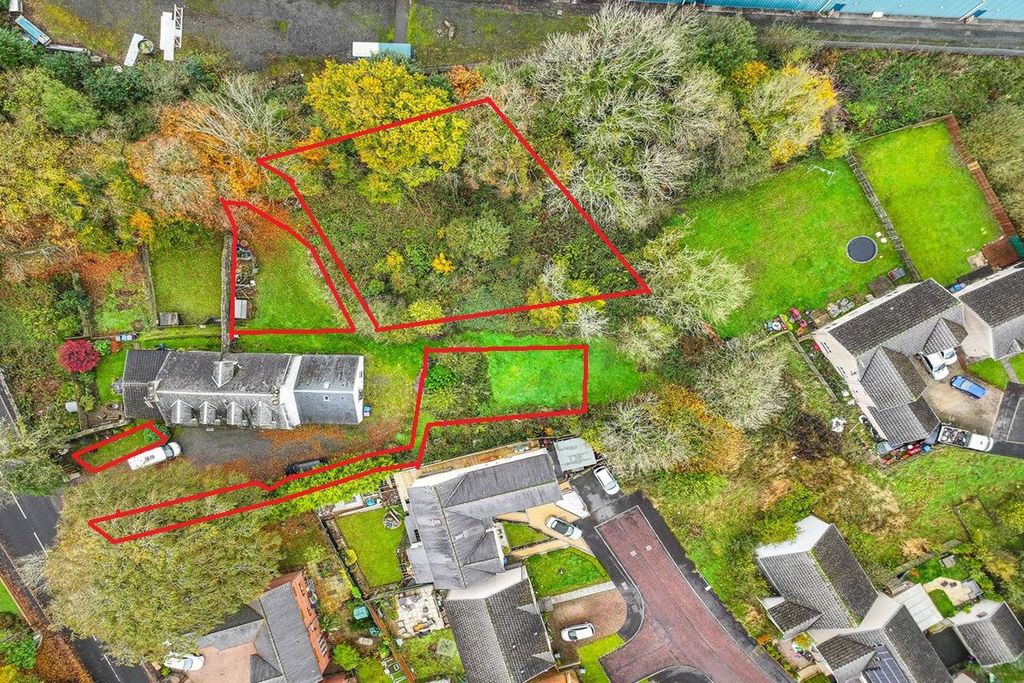 Property photo 1 of 8