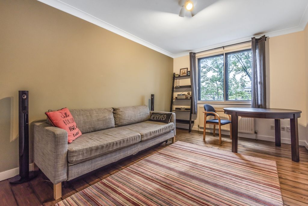 Property photo 2 of 7 368069 (3)