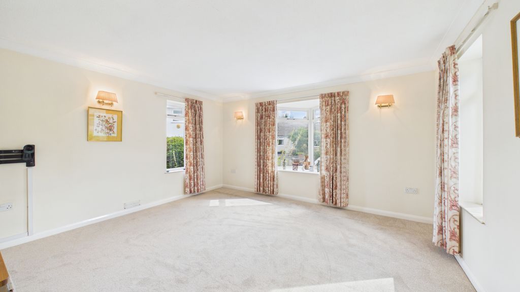 Property photo 3 of 10
