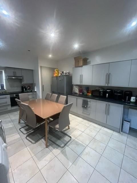 Property photo 3 of 17 Bright Modern Kitchen With An Integrated Cooking A...