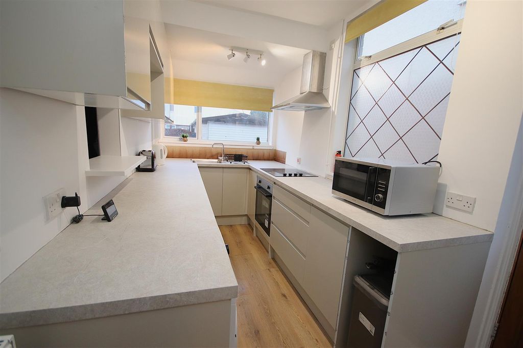 Property photo 2 of 12 Img_5298.Jpg