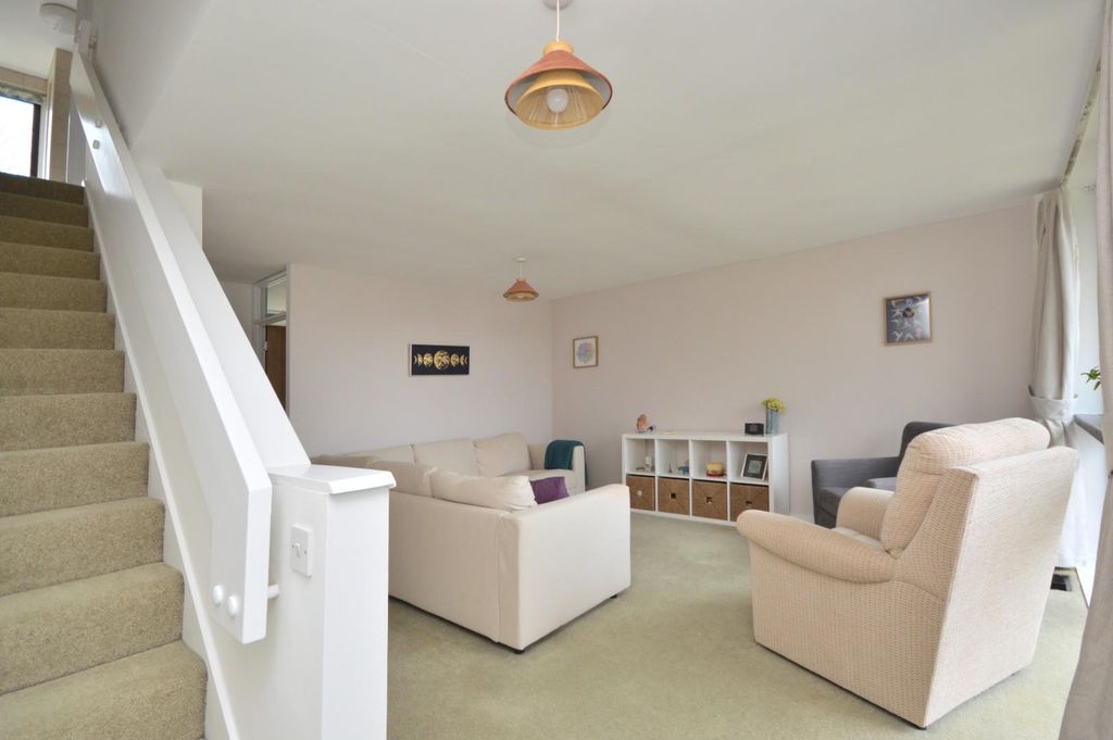 Property photo 3 of 22 Sitting Room