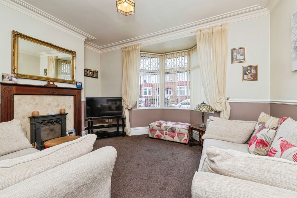 Property photo 2 of 14 Pbox-Img.Jpg