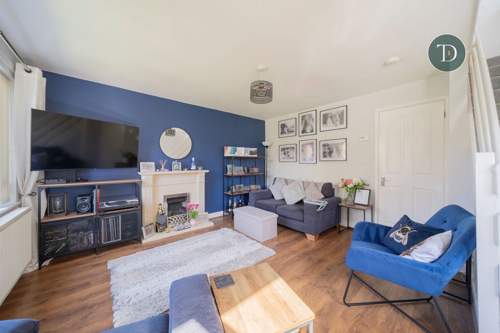 Property photo 2 of 24