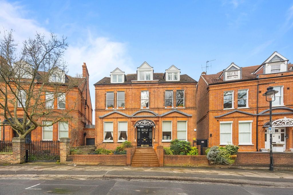 Property photo 3 of 7