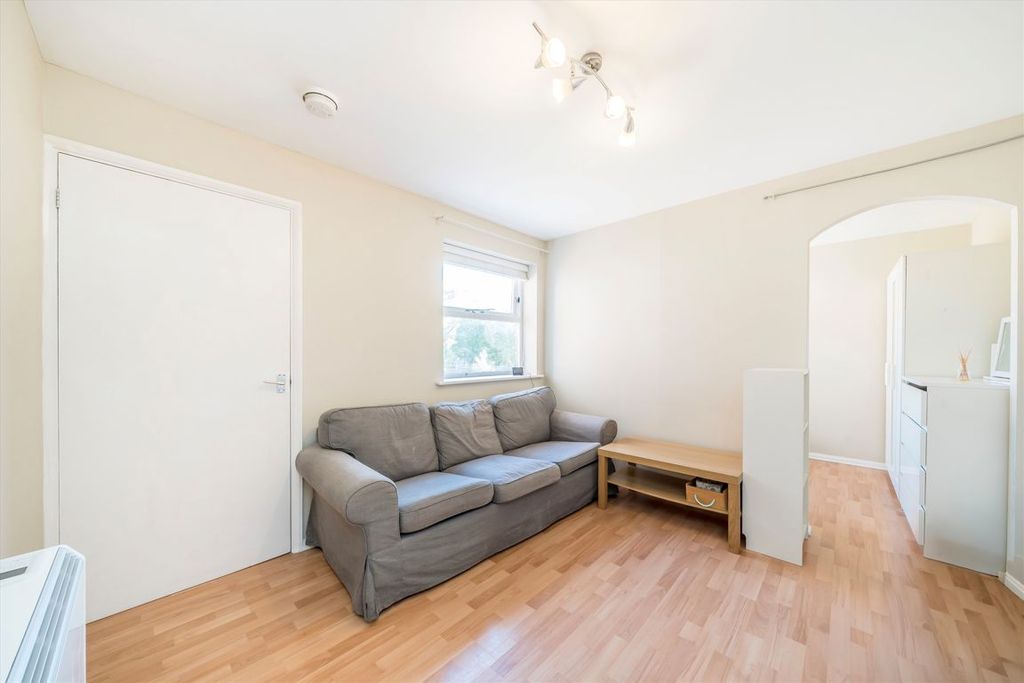Property photo 2 of 4