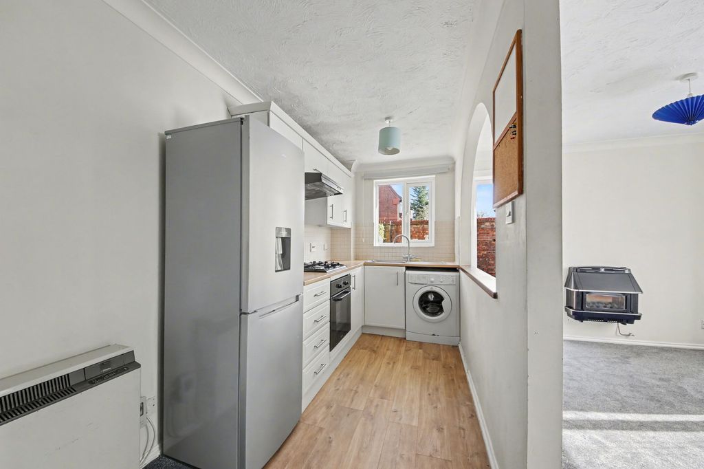 Property photo 2 of 9