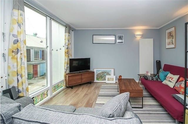 Property photo 3 of 9