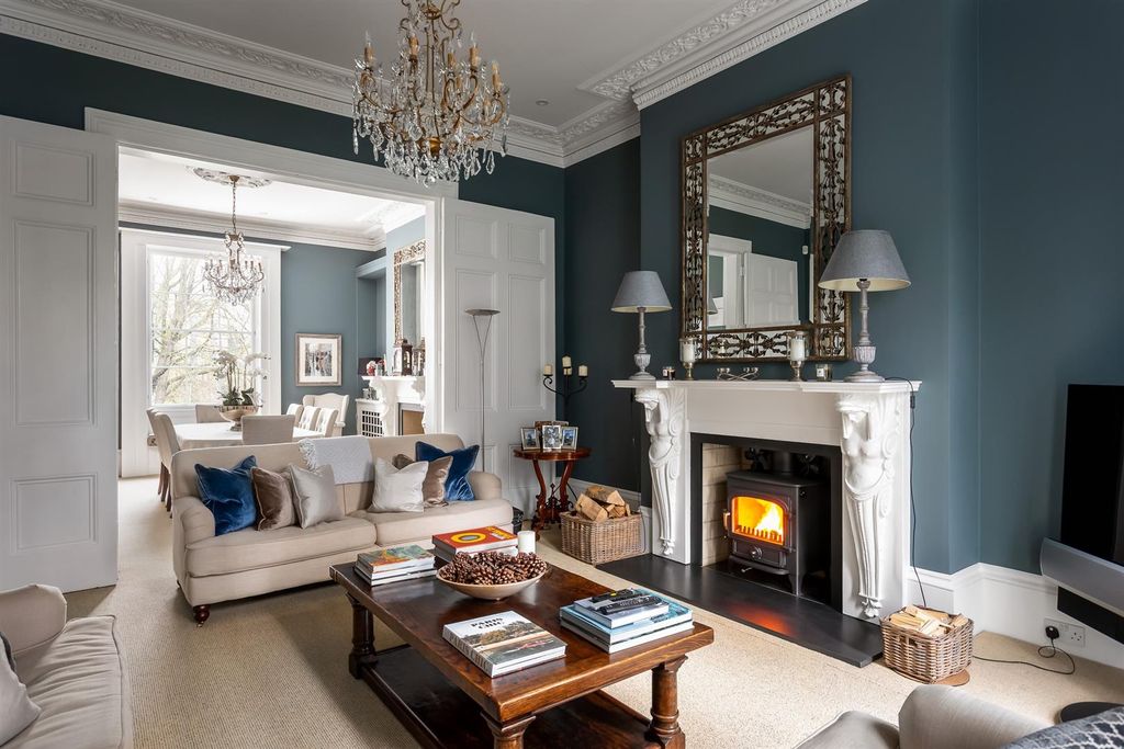 Property photo 2 of 33 20 - 63 St George’S Road - Gl50 3Du - Web.Jpg