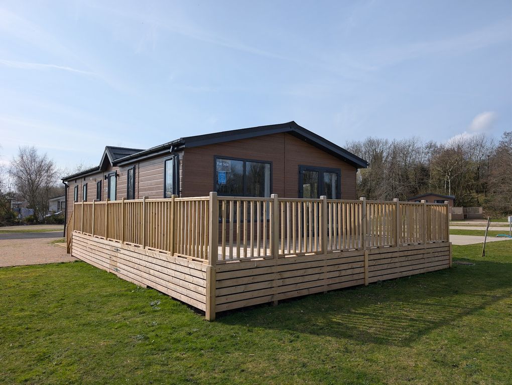 Property photo 3 of 21