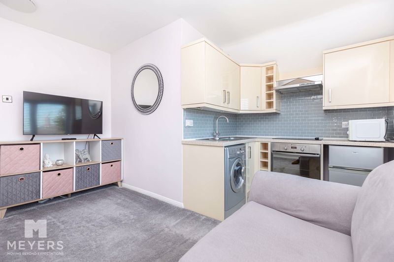 Property photo 3 of 10 Photo 10