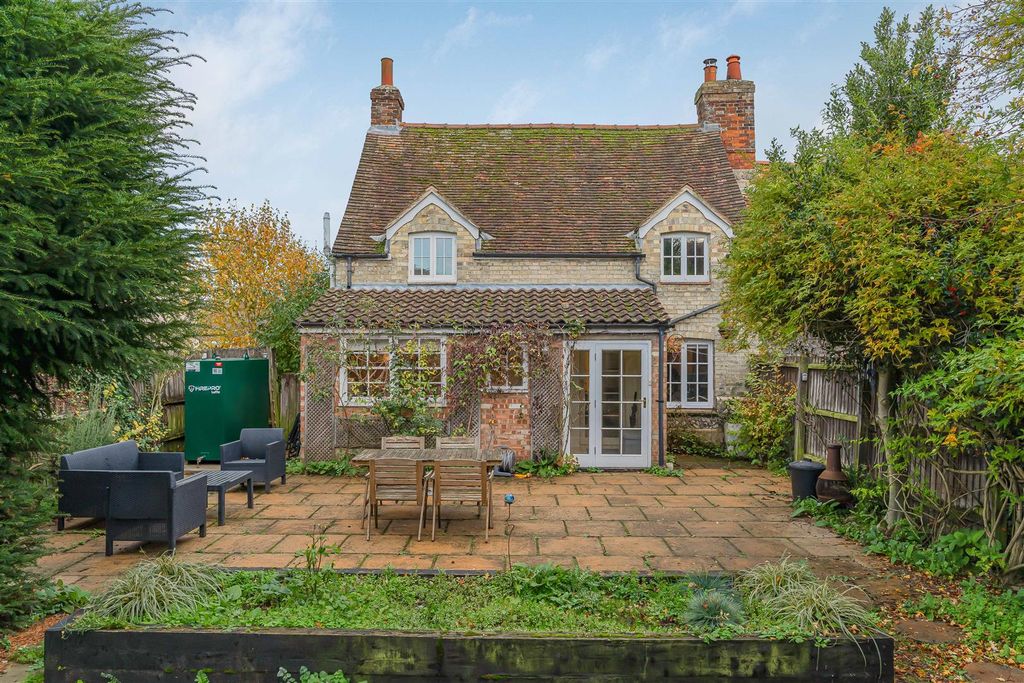 Property photo 1 of 19 6_66911.Jpg