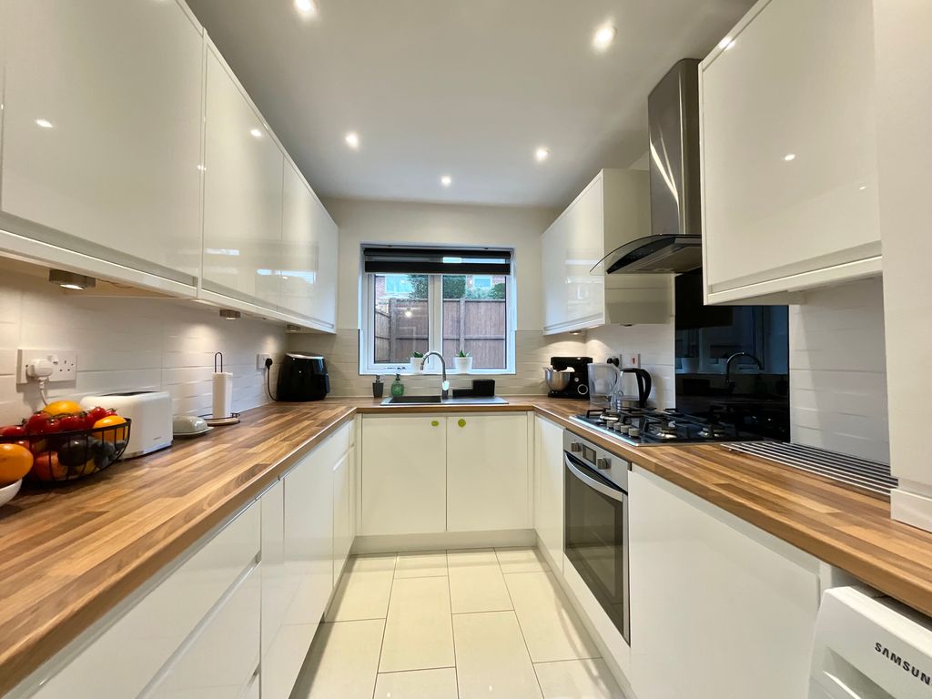 Property photo 2 of 20 Img_8823