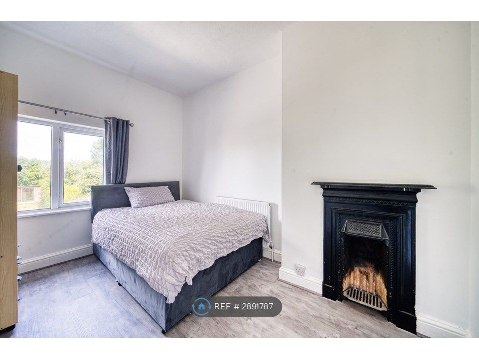 Property photo 1 of 35