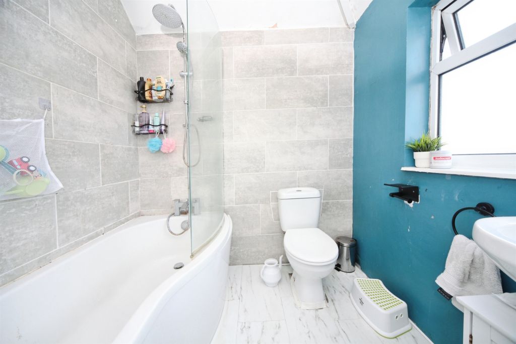 Property photo 3 of 23