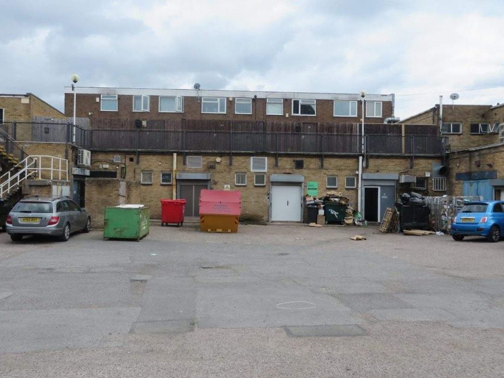 Property photo 3 of 13