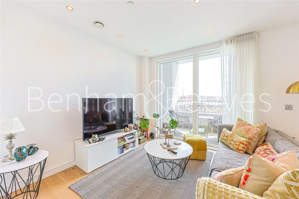Property photo 2 of 17 Picture No. 02