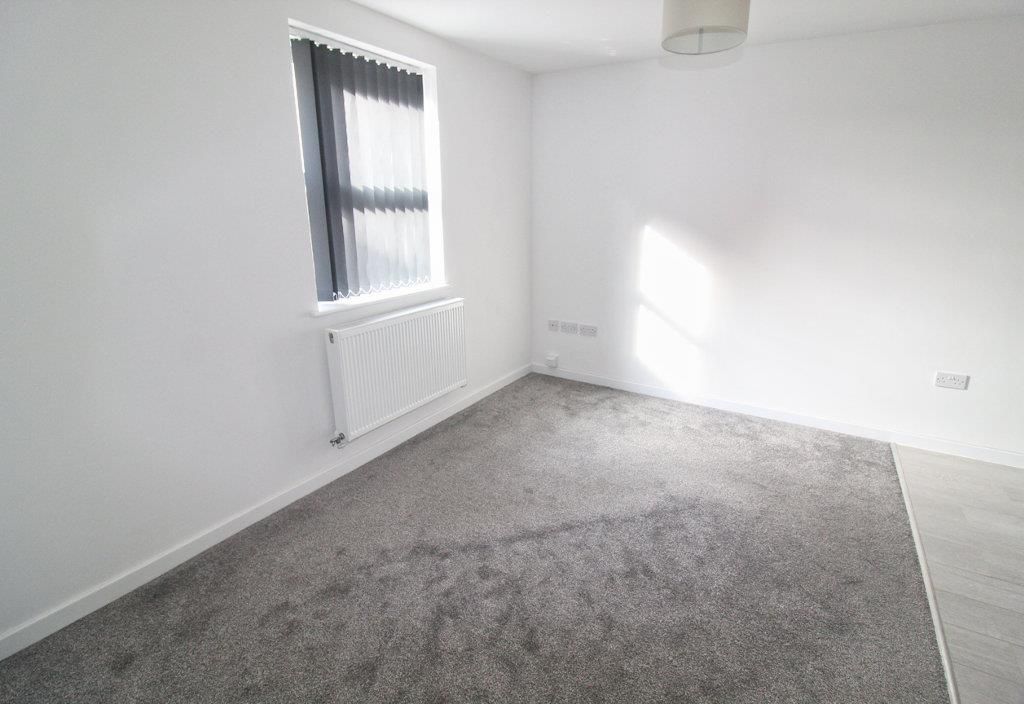 Property photo 3 of 10 Img_2034_Lzn.Jpg