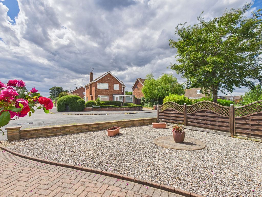 Property photo 1 of 25 Front Garden