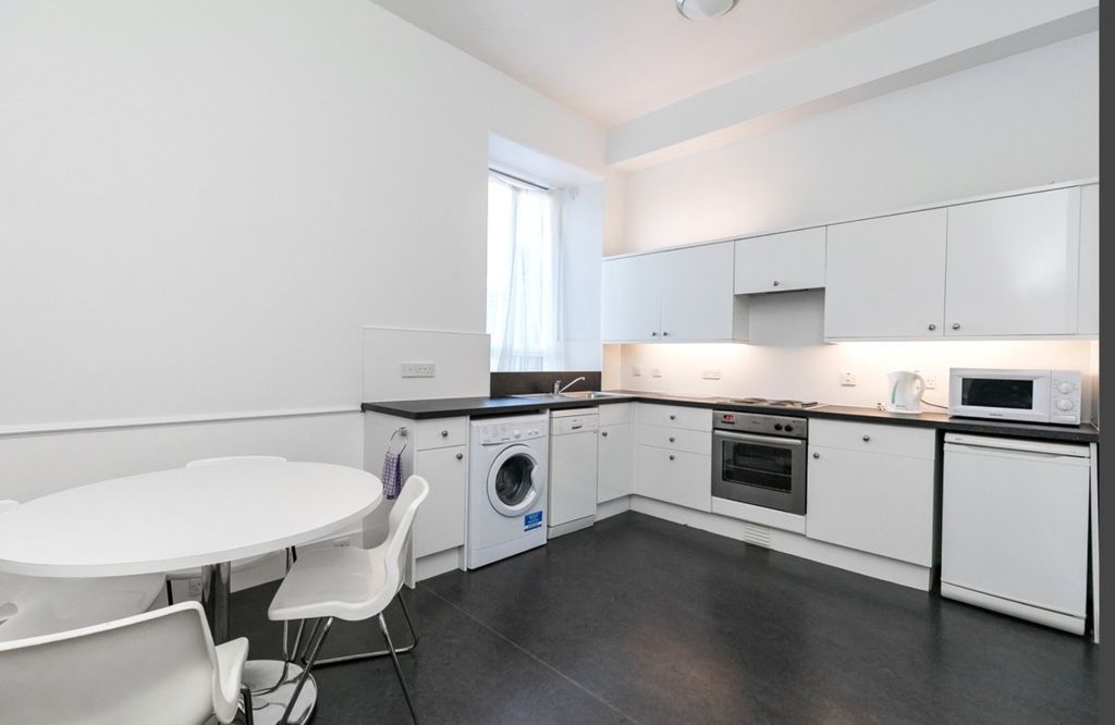 Property photo 3 of 6 Photo 3