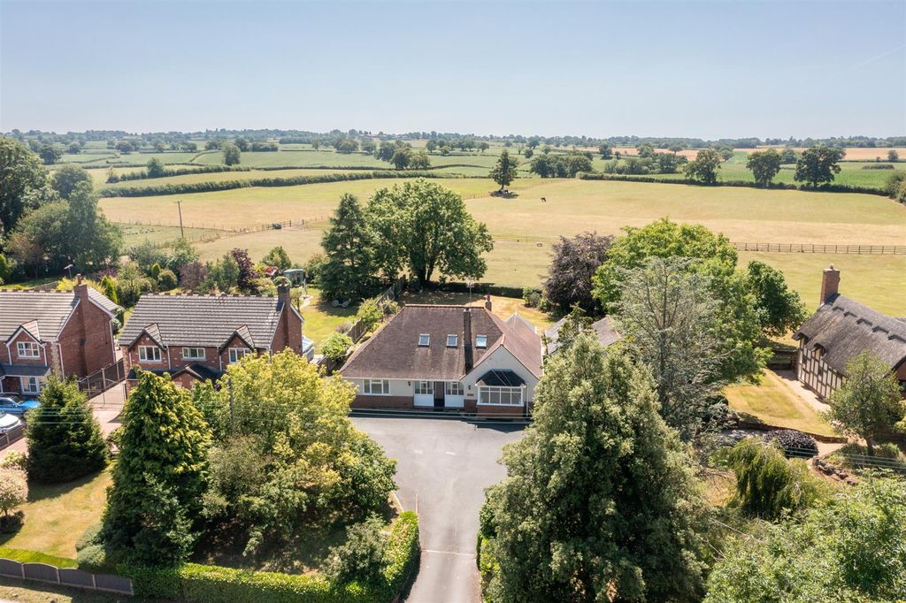 Property photo 2 of 26 Shenstone-2.Jpg