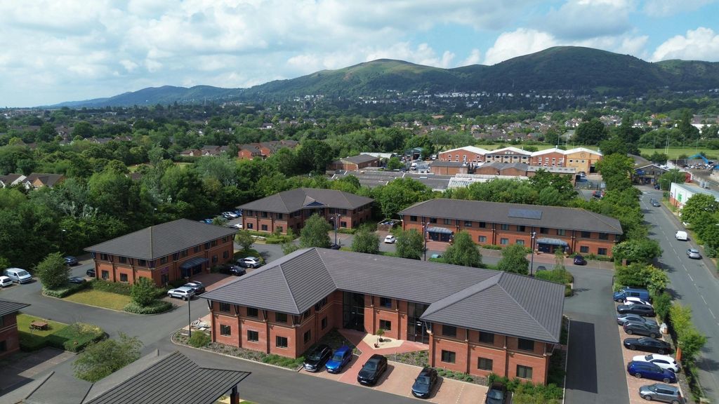 Property photo 2 of 9 Image 11