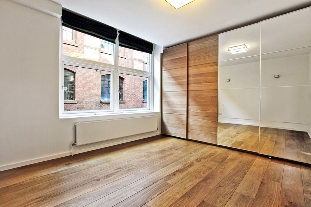 Property photo 3 of 6 2 Bedroom Loft Ap...