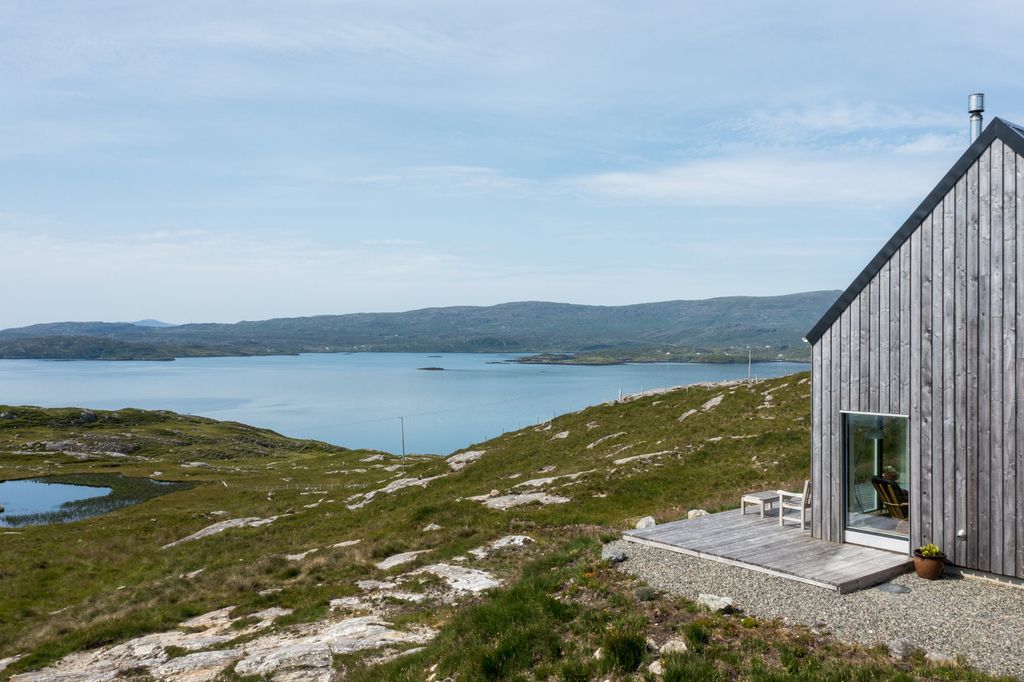 Property photo 3 of 20 88964 - Tor Lodge_The Modern House (12).Jpg