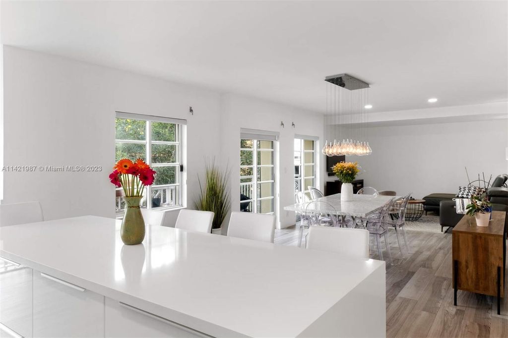 Property photo 3 of 26 <Alttext/>
