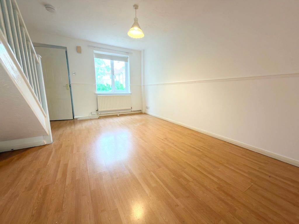 Property photo 3 of 8 Image