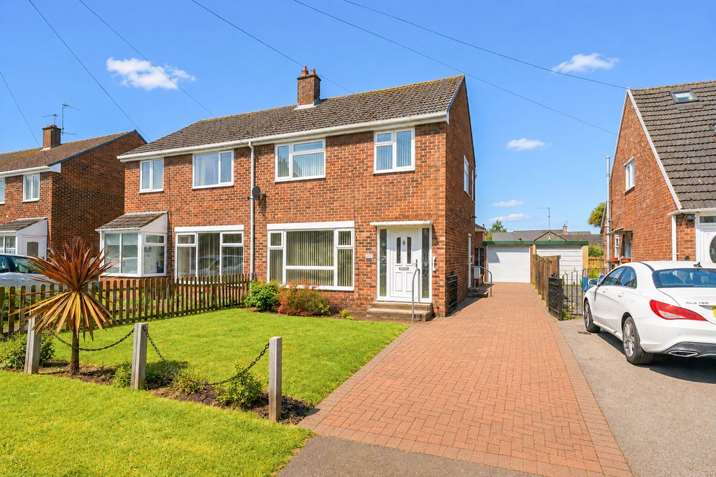Property photo 1 of 23