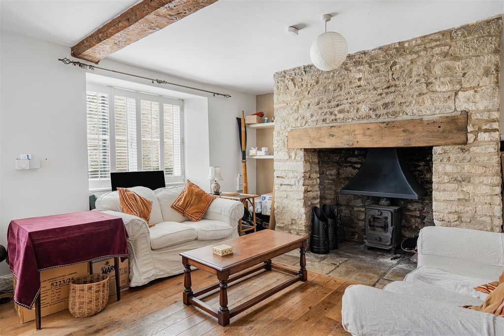 Property photo 2 of 18 10_77684.Jpg