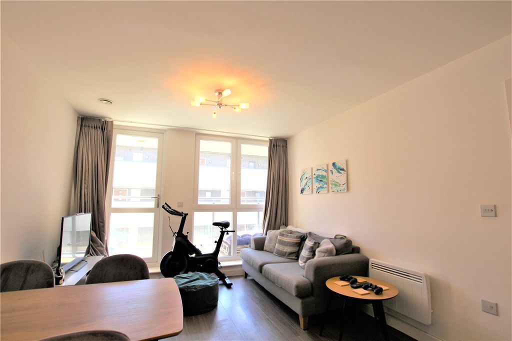 Property photo 2 of 10 Picture No. 04