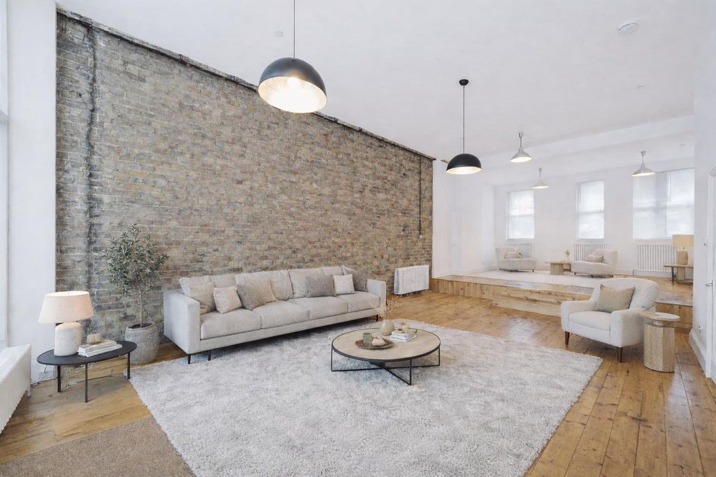 Property photo 1 of 20 19478616 (1).Png