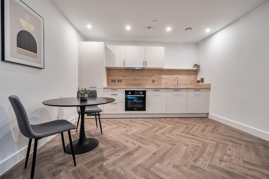 Property photo 2 of 13 1424437-5-69Aac72ba2334.Jpg