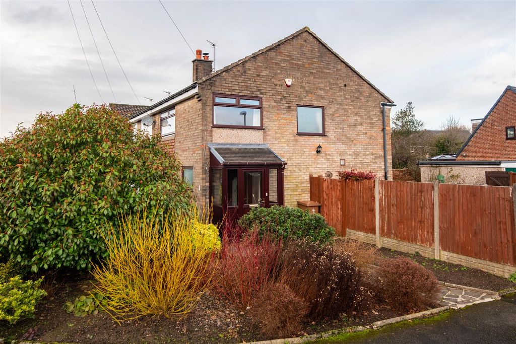 Property photo 1 of 21 Front External