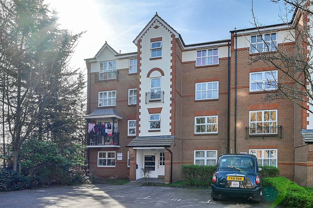 Property photo 1 of 10